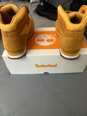 Timberland Tan/Yellow Work-Style Boots